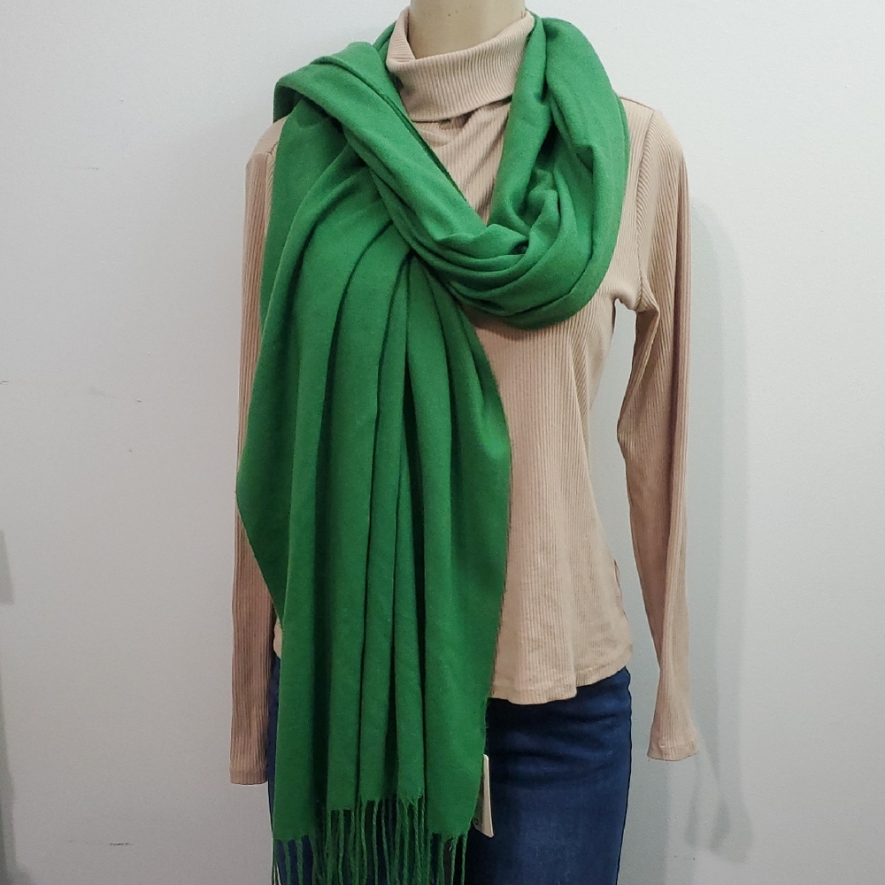 Diva Vibrant Green Scarf